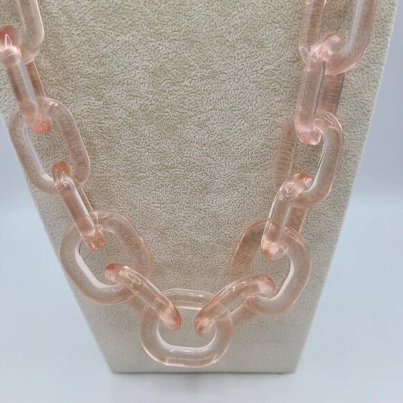 J Crew Nude Pink Lucite Gold Tone Link Ribbon Necklace - Picture 8 of 11